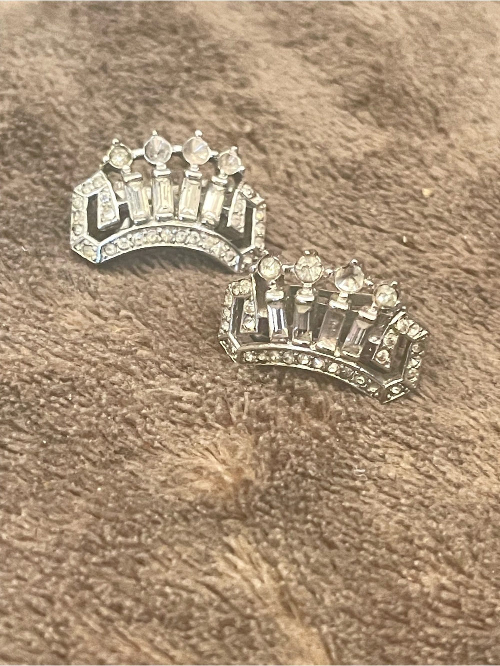 Rhinestone Crown Ear Crawler Earrings - Silver Sparkle
